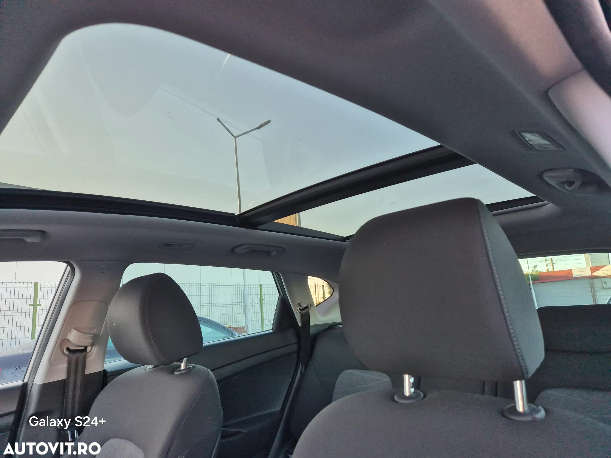 Hyundai Tucson 2.0 CRDI 4WD 6AT Premium+ - 19