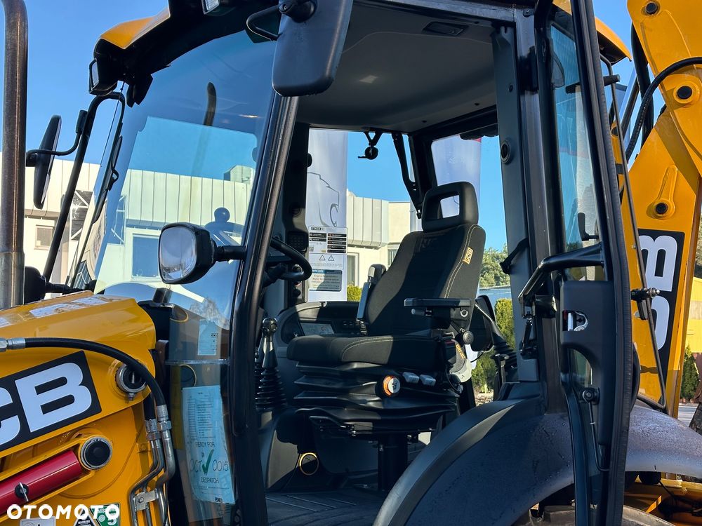 JCB 3CX PLUS 109hp Powershift + Torquelock (Contractor) - 12