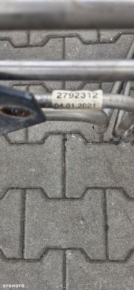 SCANIA R S INSTALACJA PRZEWODY RURKI GAZU LNG 2792312 - 2