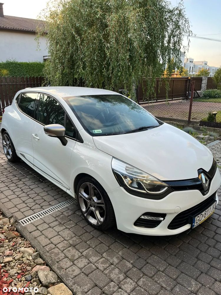 Renault Clio - 20