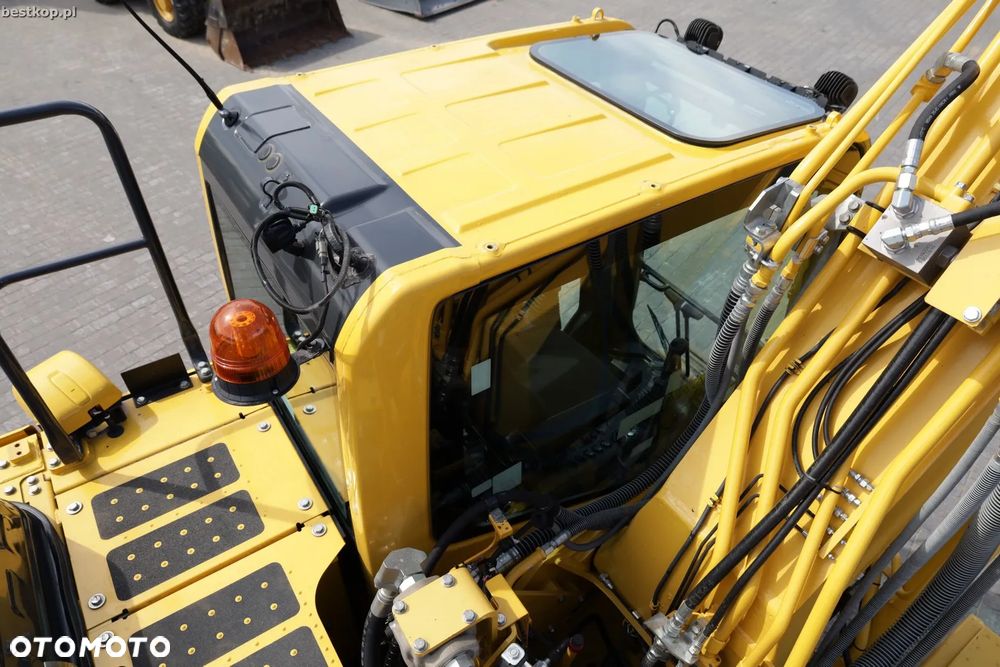 Komatsu PC210LC-11 - 26