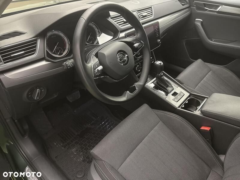 Skoda Superb 2.0 TSI Style DSG - 10