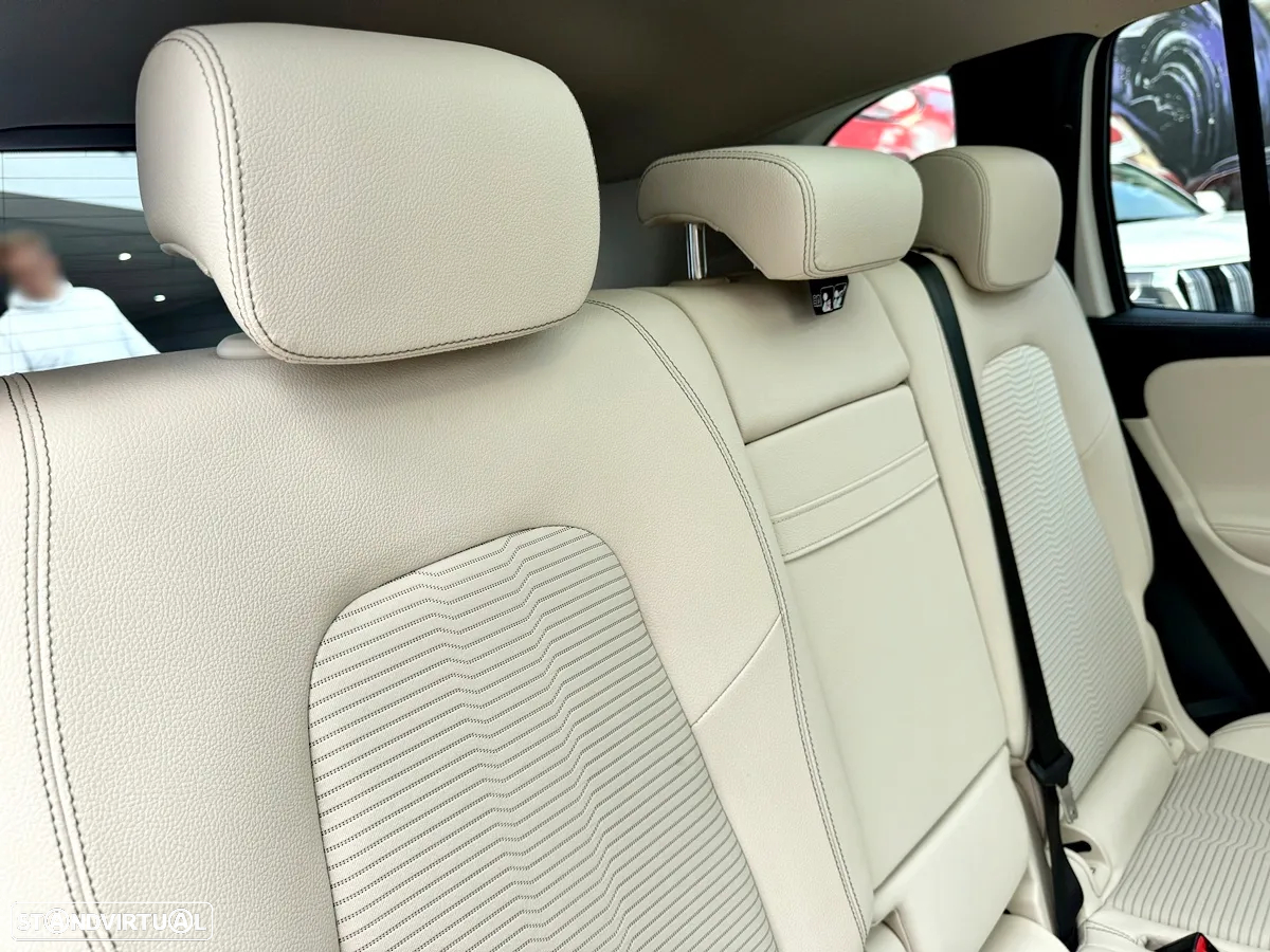 Mercedes-Benz EQB 300 4Matic - 33