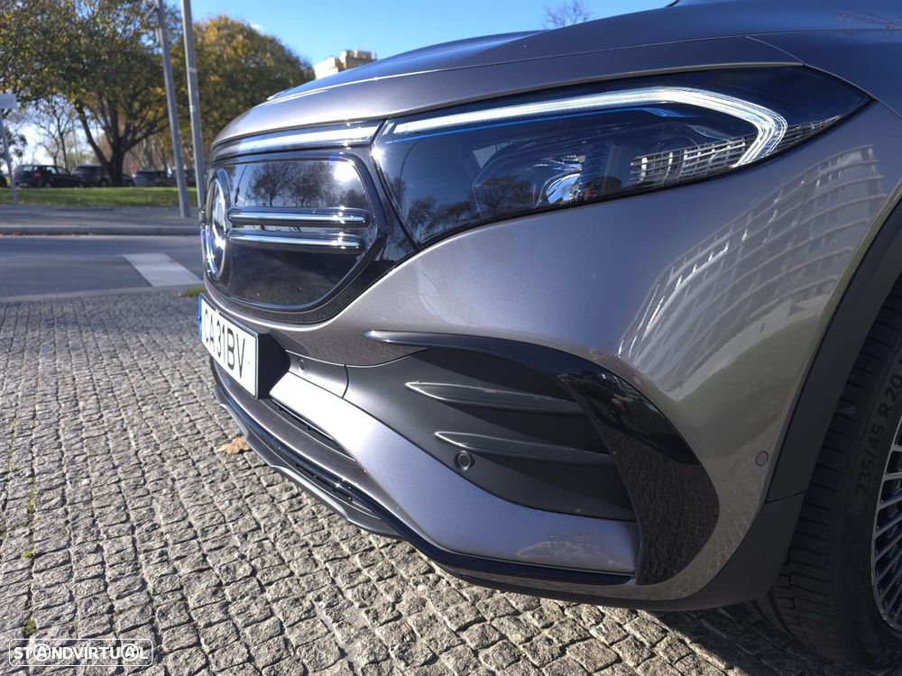 Mercedes-Benz EQB 300 4Matic AMG Line - 20