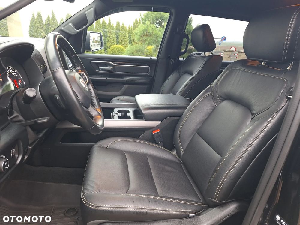 RAM 1500 Crew Cab Shortbed Bighorn - 15