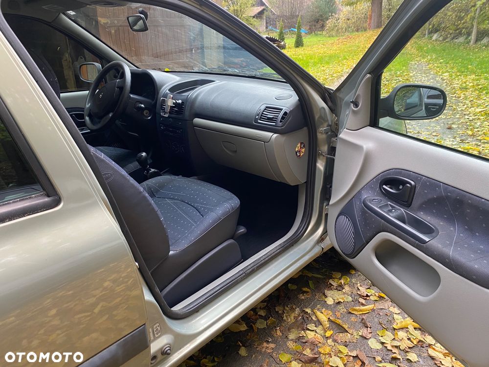 Renault Clio 1.2 16V Authentique - 12