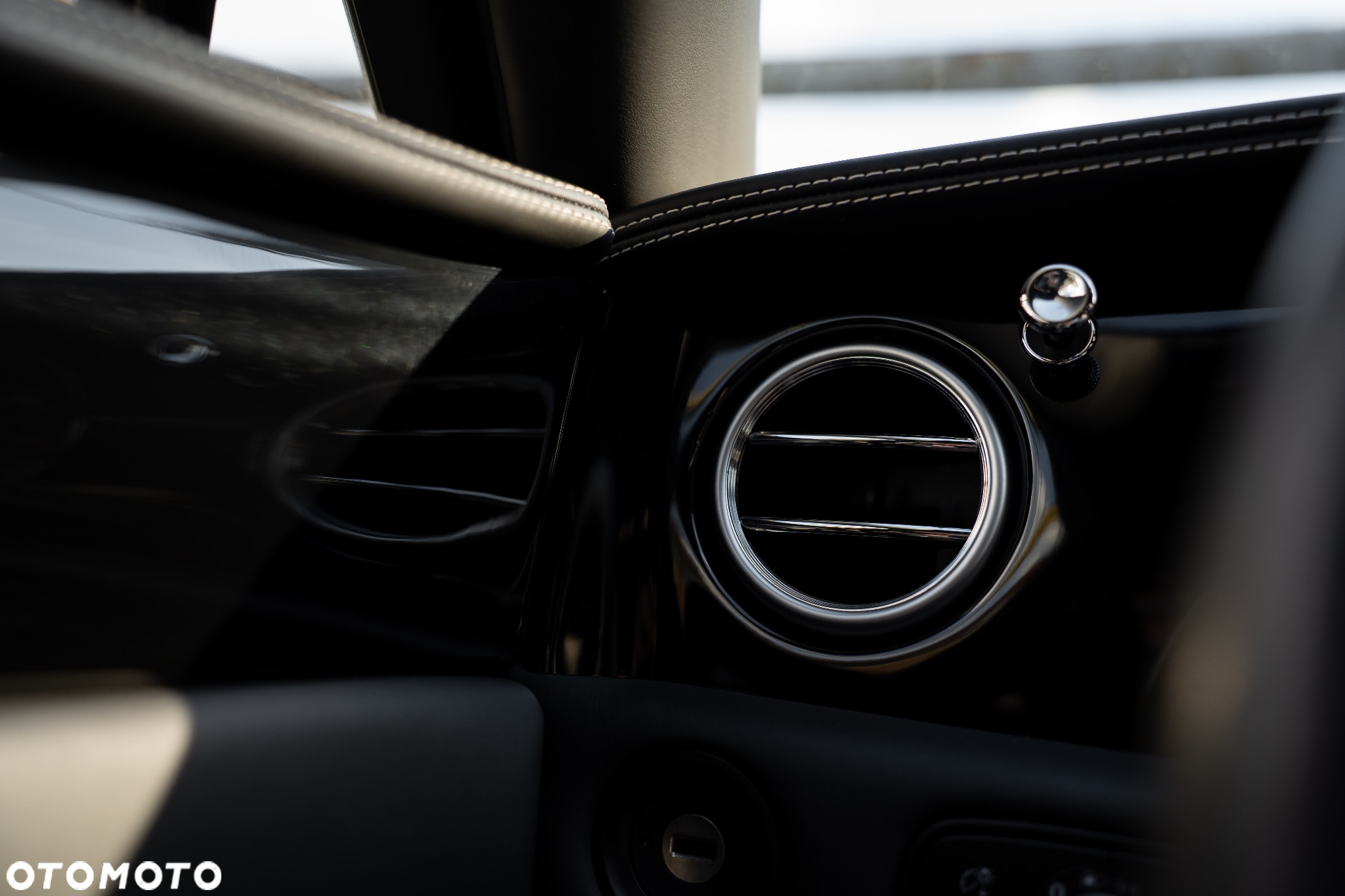 Bentley Flying Spur Mulliner - 28