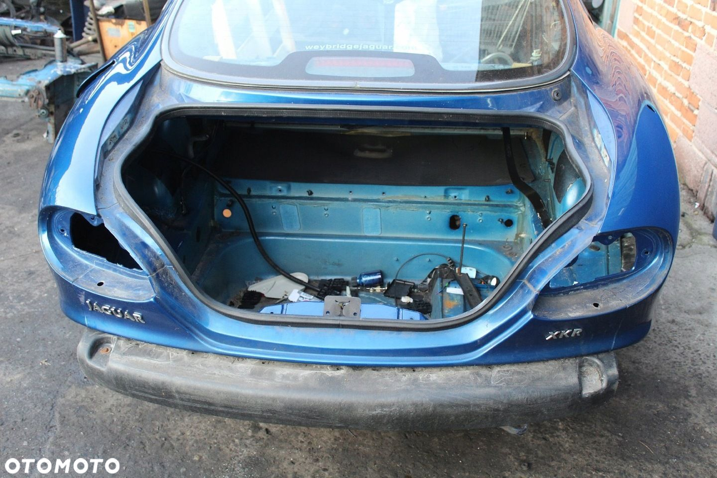 Tył karoserii ćwiartka błotnik pas tylny Jaguar XKR XK8 XK X100 1998r - 8
