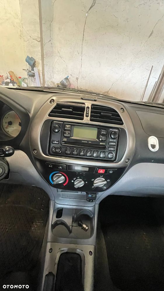 Toyota RAV4 2.0 D-4D 4x4 - 10