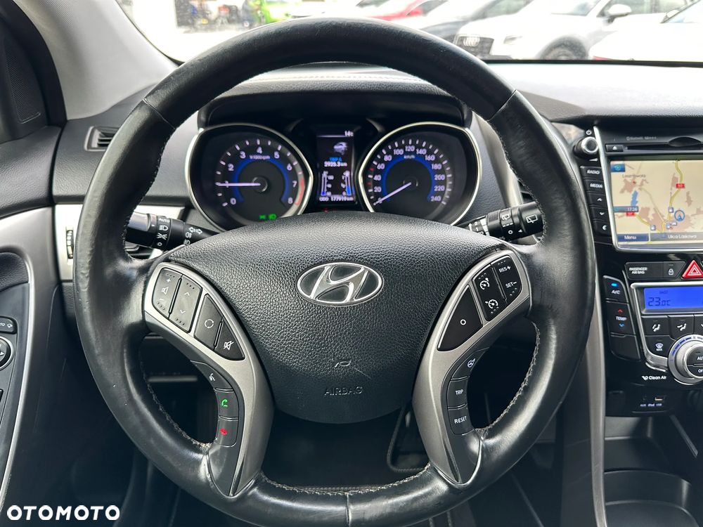 Hyundai i30 1.6 GDI Premium - 23