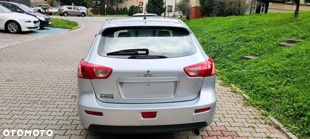 Mitsubishi Lancer 1.6 Invite - 5