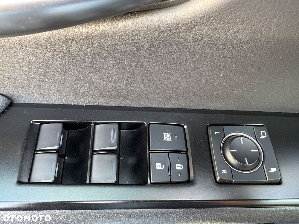 Lexus UX 250h GPF F Impression 2WD - 19