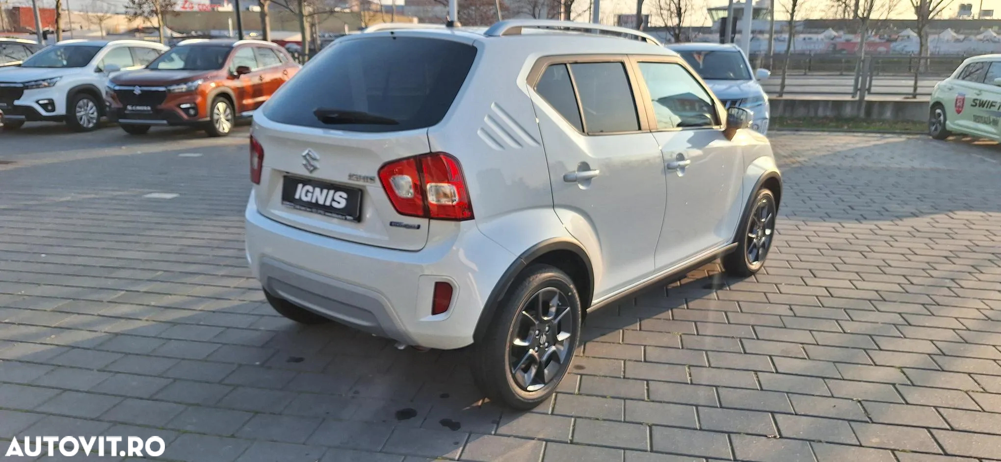 Suzuki Ignis 1.2 Dualjet 12V MHEV CVT Spirit - 4