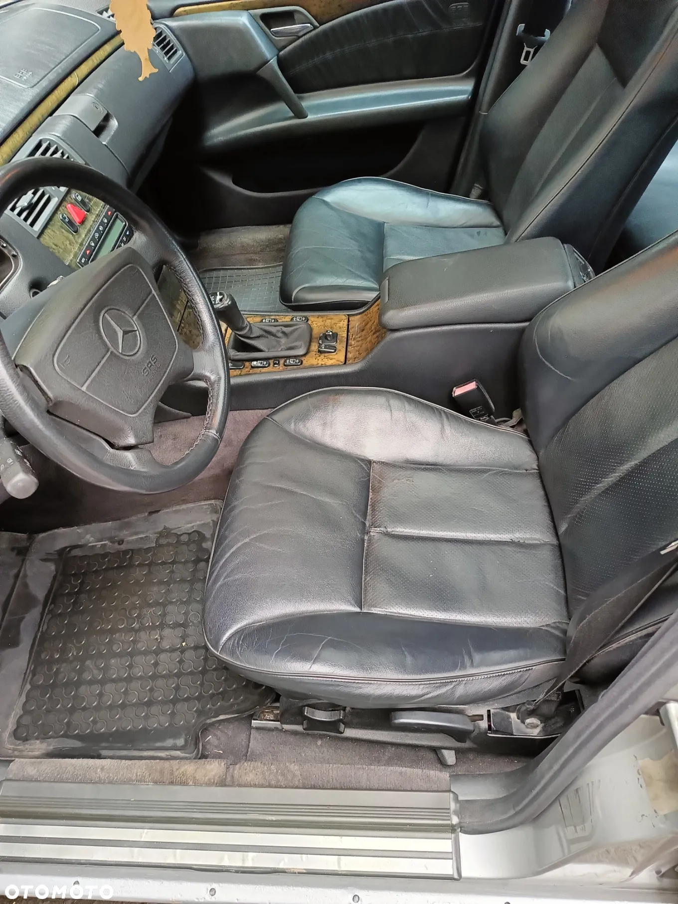 Mercedes-Benz Klasa E 250 TD Elegance - 22