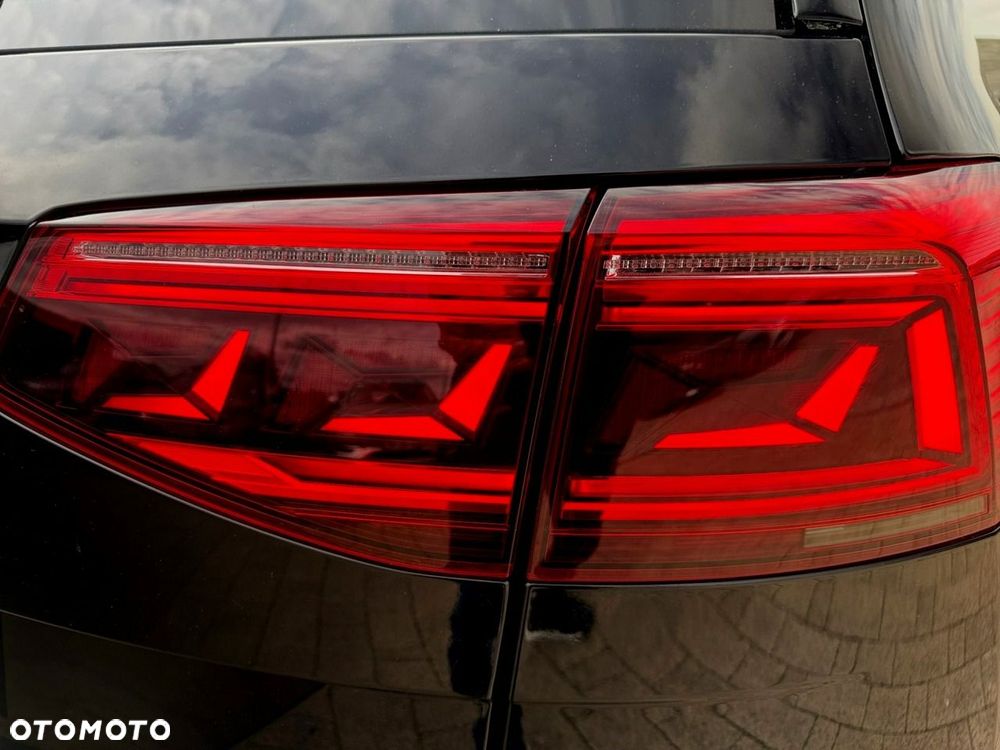 Volkswagen Passat - 13
