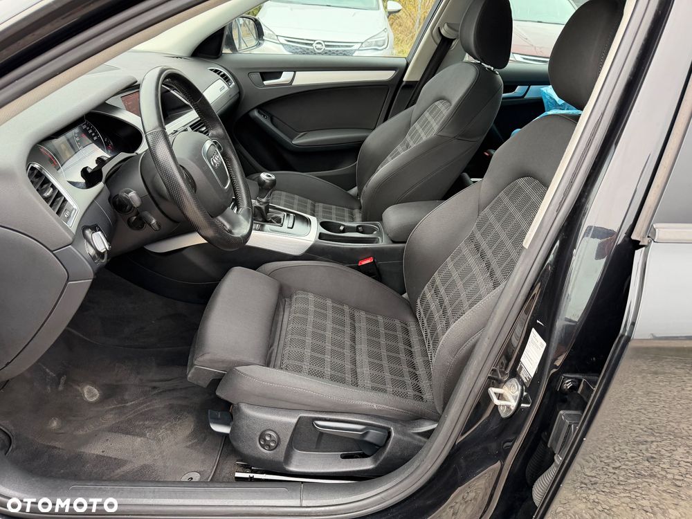 Audi A4 Limousine 2.0 TDI DPF quattro Attraction - 28