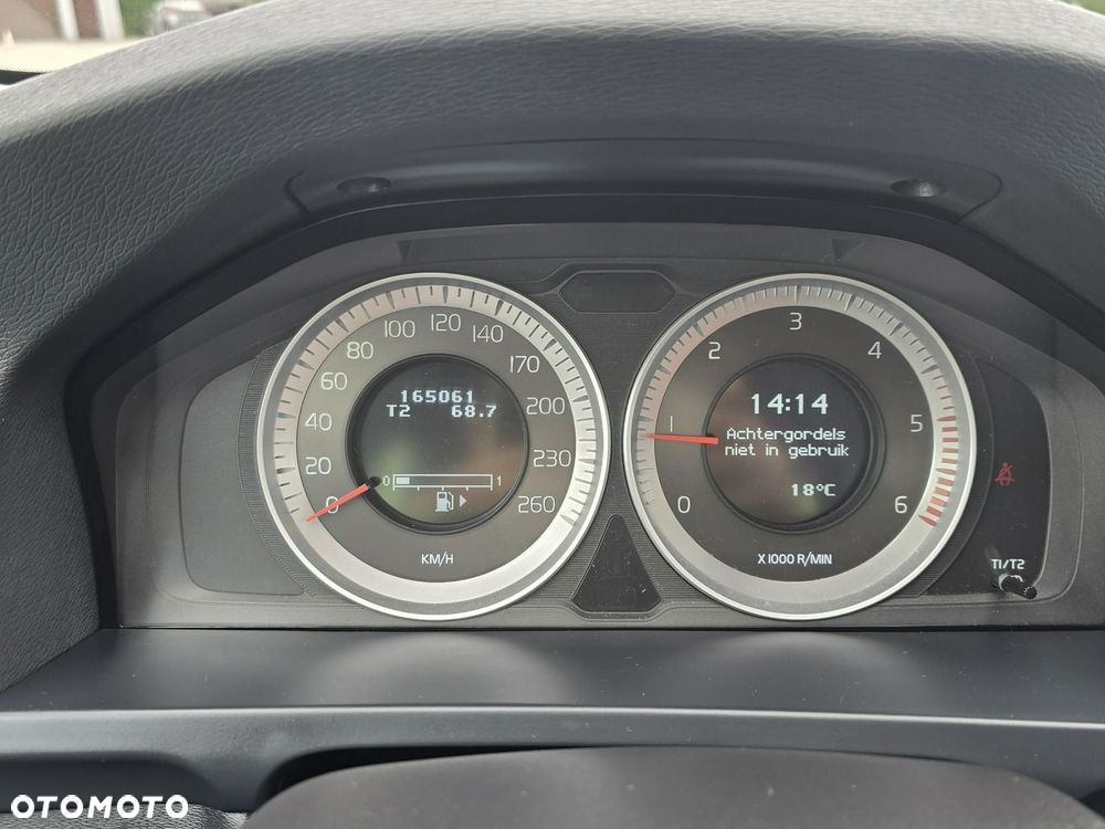 Volvo S60 - 32