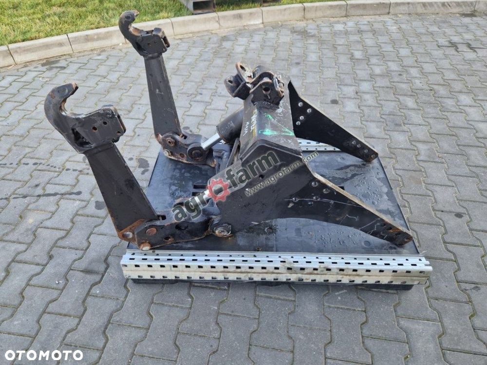 TUZ, przedni podnośnik VALTRA N111 - 1