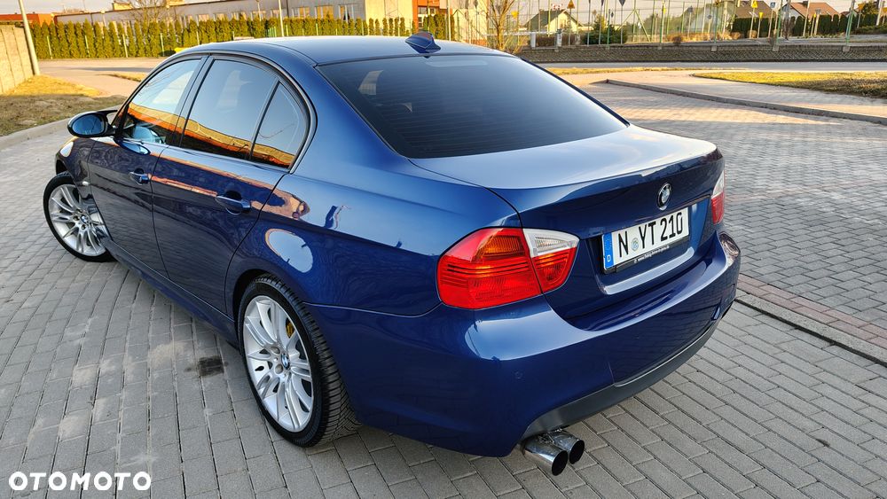BMW Seria 3 325xi - 24