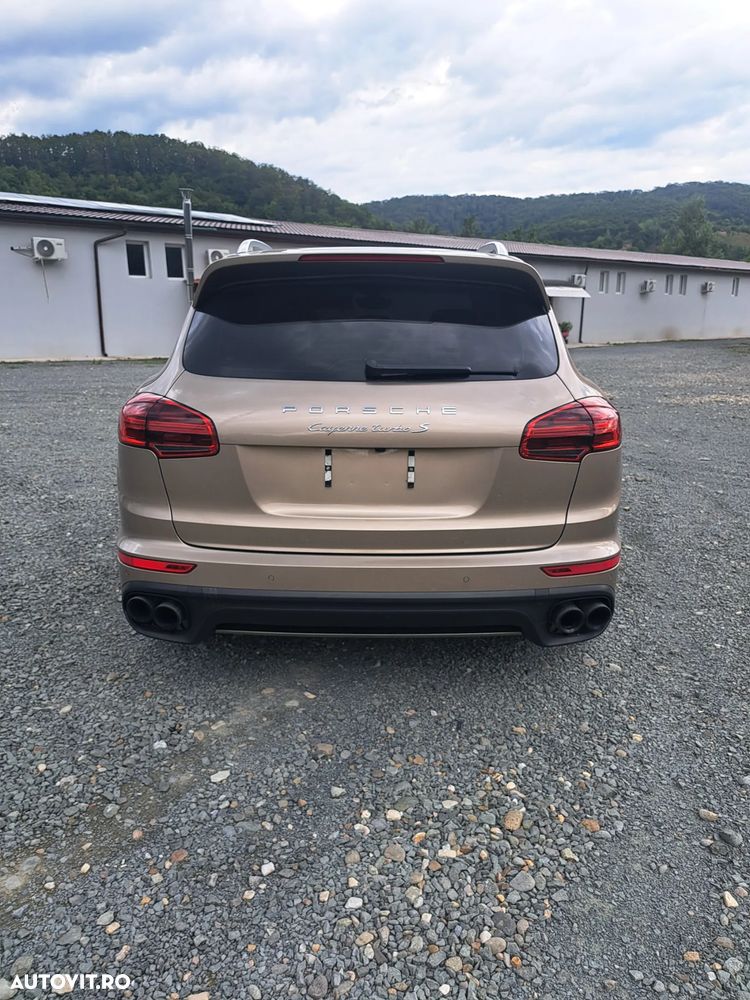 Porsche Cayenne Turbo S Tiptronic S - 3