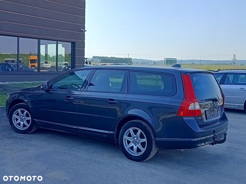 Volvo V70 D5 DPF Momentum - 17