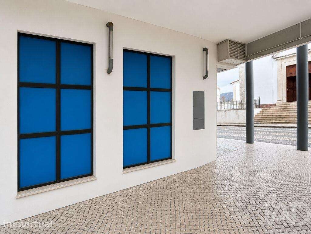 Loja / Estabelecimento Comercial em Arrifana de 397,00 m2 - Grande imagem: 4/22