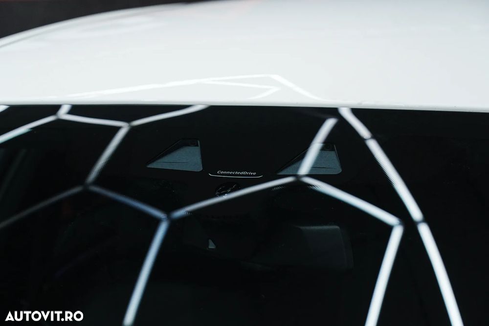 BMW Seria 5 520i Aut. M Sport Edition - 28