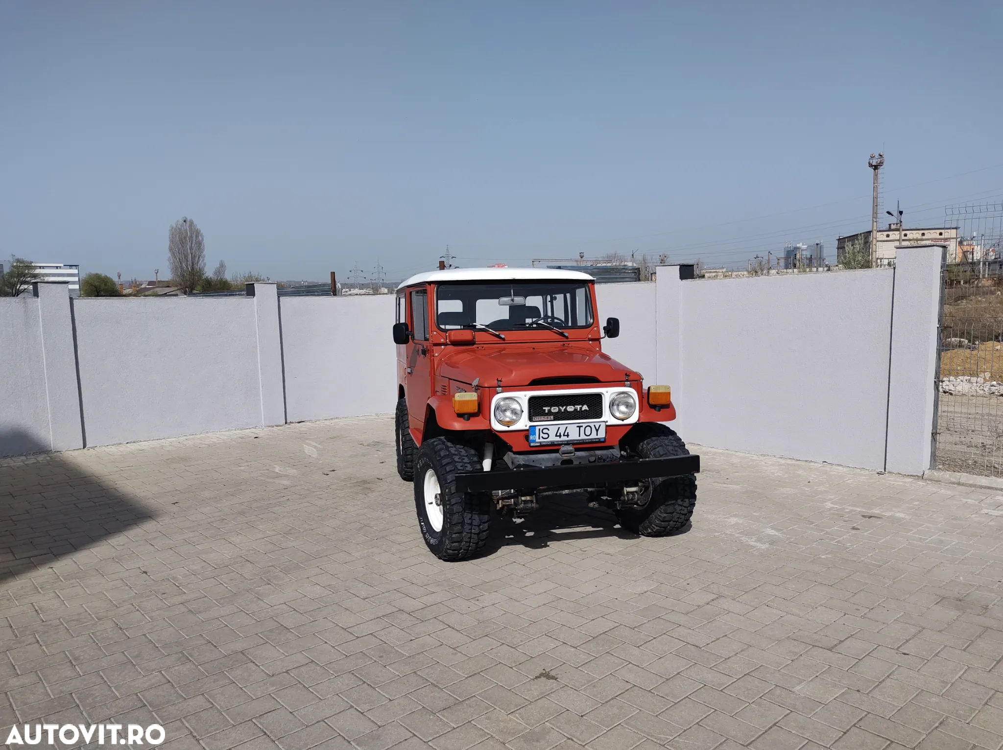 Toyota Land Cruiser - 11