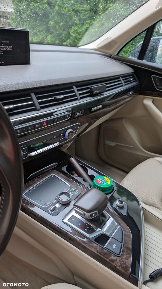 Audi Q7 - 13