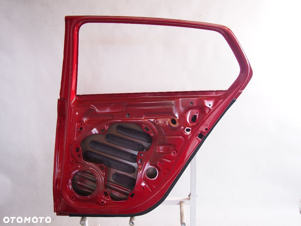Image Volkswagen Golf 8 VIII zadní pravé dveře hatchback VW - 5H4833312E