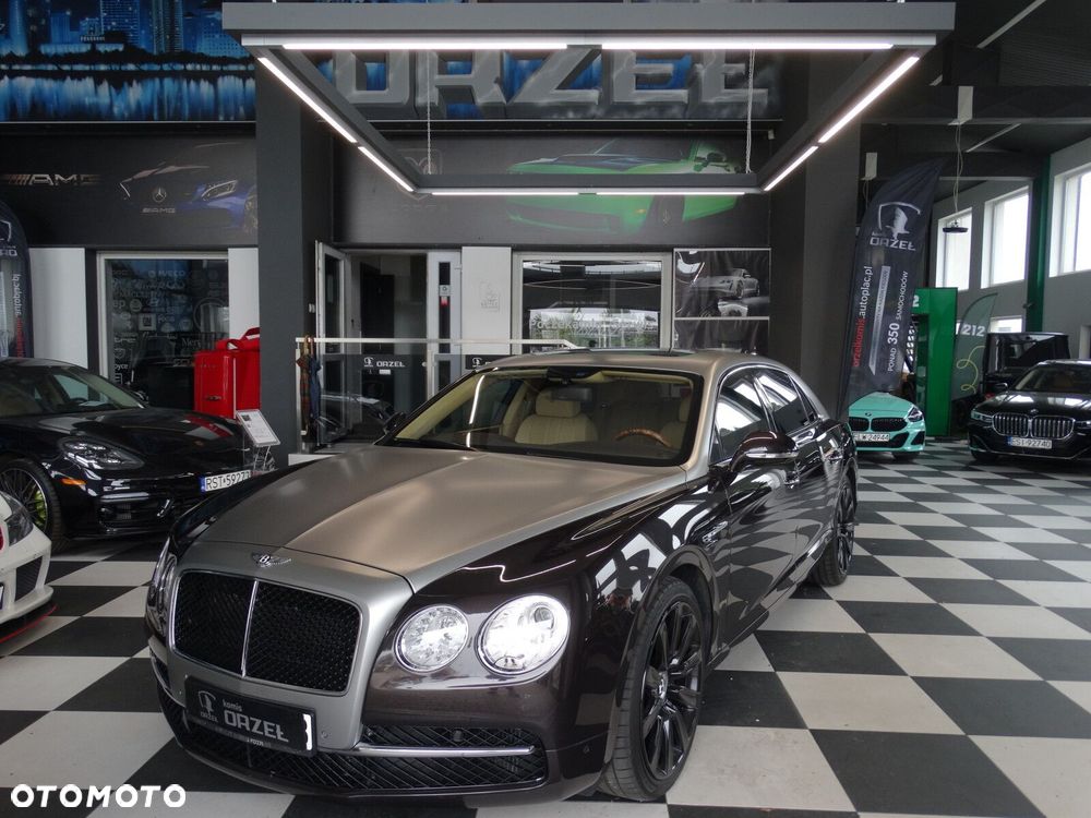 Bentley Flying Spur - 1
