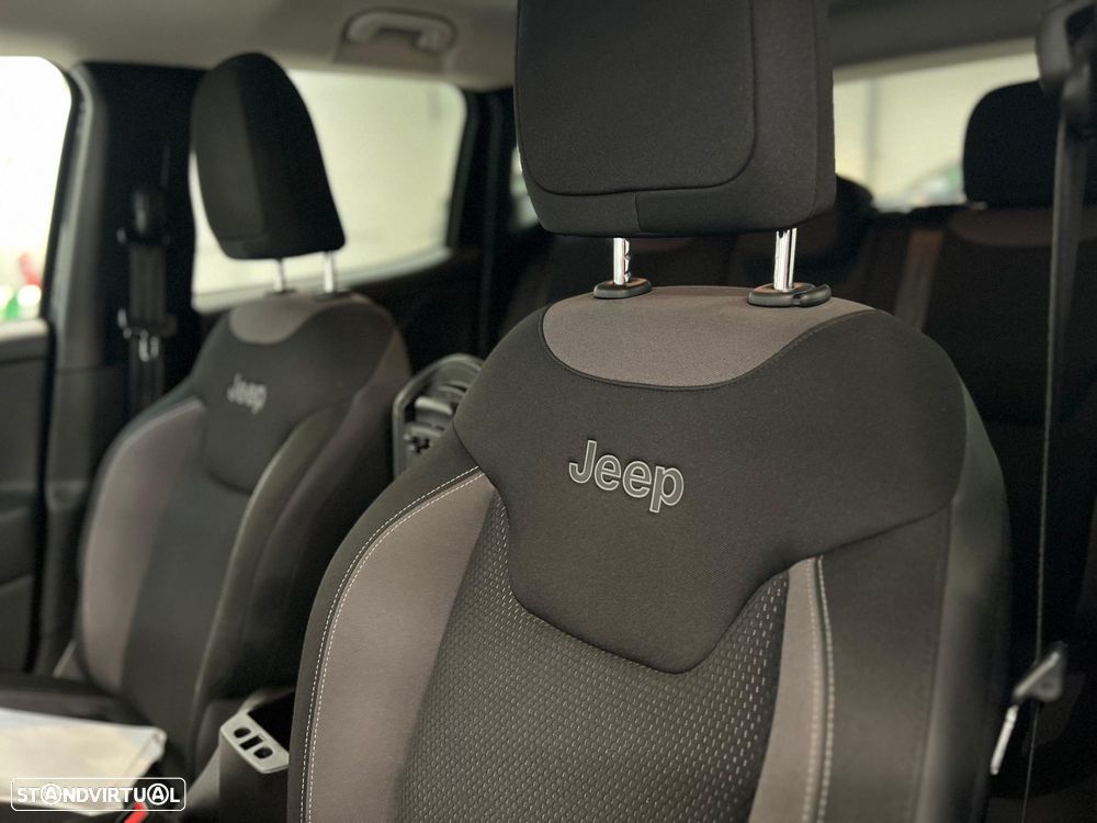 Jeep Renegade 1.0 T Limited - 21