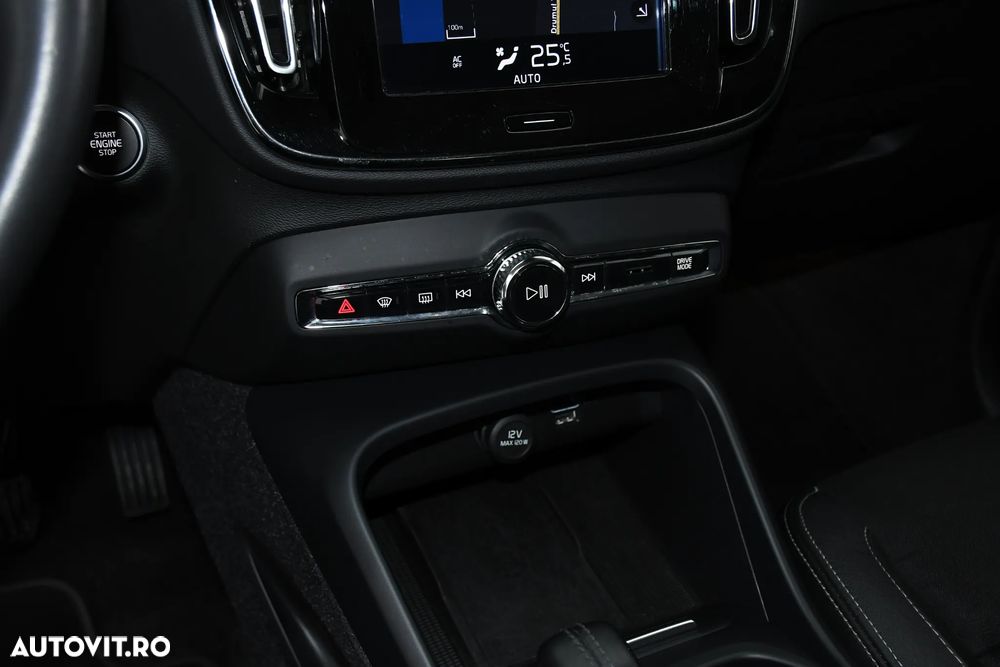 Volvo XC 40 - 23
