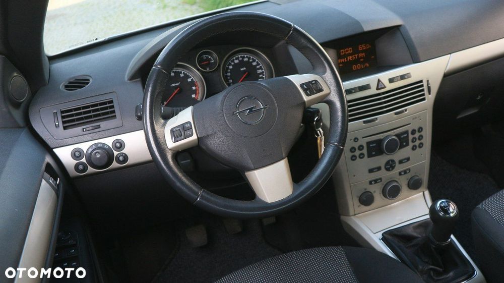 Opel Astra GTC 1.6 Edition - 35