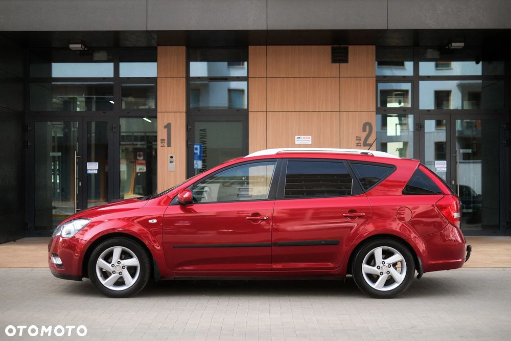 Kia Ceed 1.6 GDI Business Line - 4