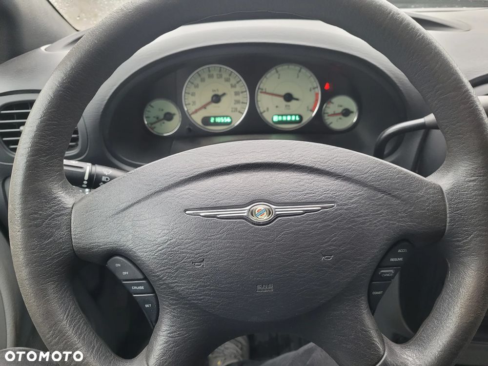 Chrysler Grand Voyager 2.8 CRD SE S&G - 16