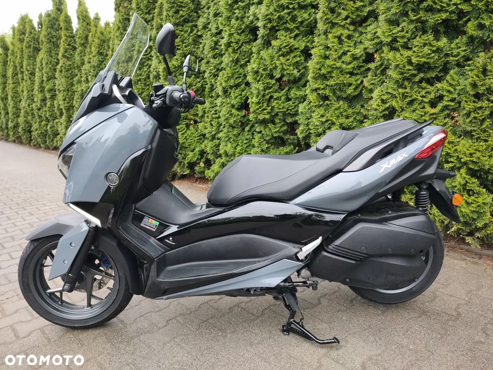 Yamaha X-max - 4