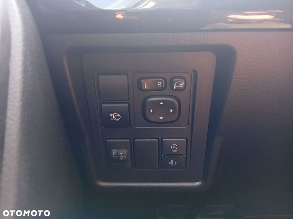 Toyota Land Cruiser - 21