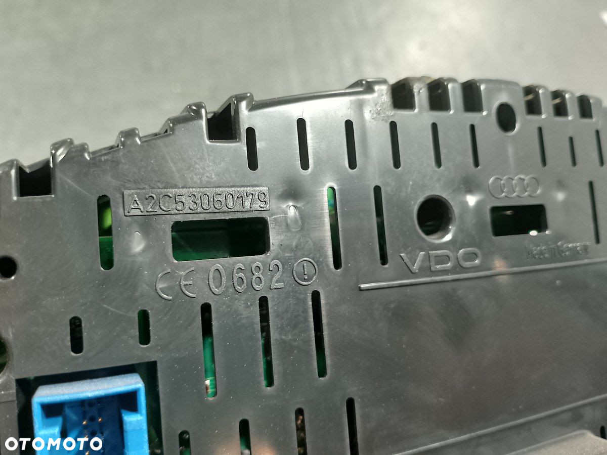 LICZNIK AUDI A3 ( 8P1 ) 8P0920930F 110.080.223/016  A2C53060179 1.9 TDI - 7