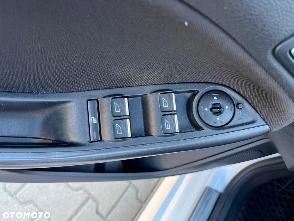 Ford Focus - 28