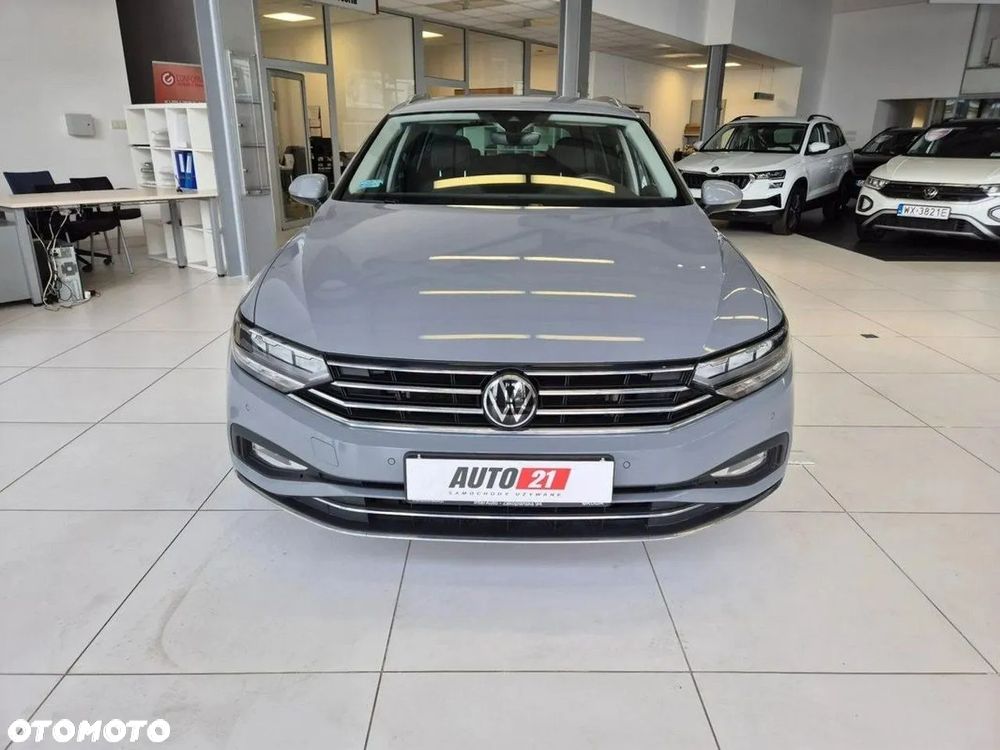Volkswagen Passat 2.0 TDI Elegance DSG - 2