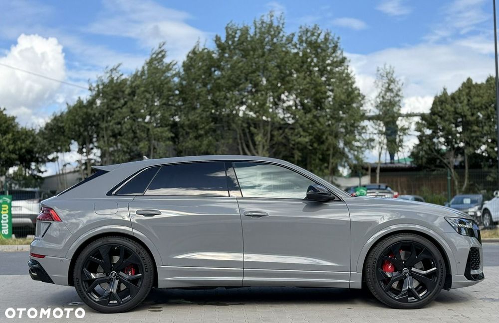 Audi RS Q8 - 12