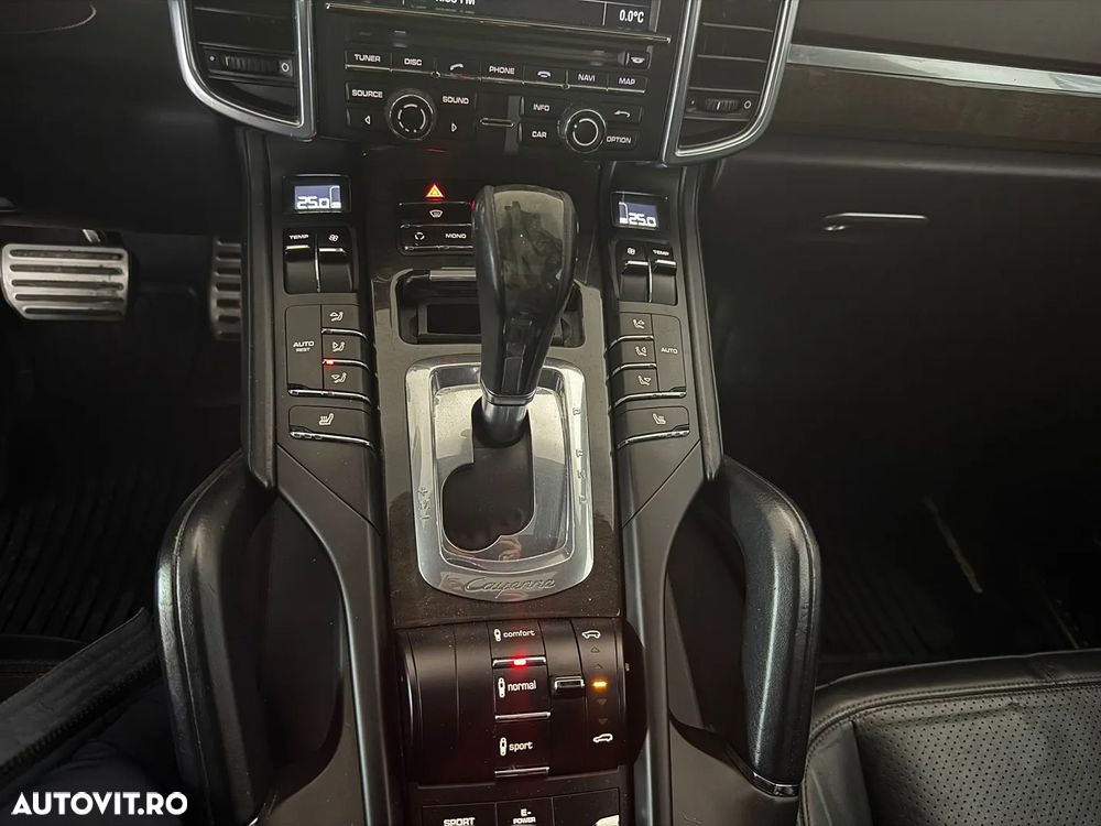 Porsche Cayenne S Hybrid Tiptronic S - 9