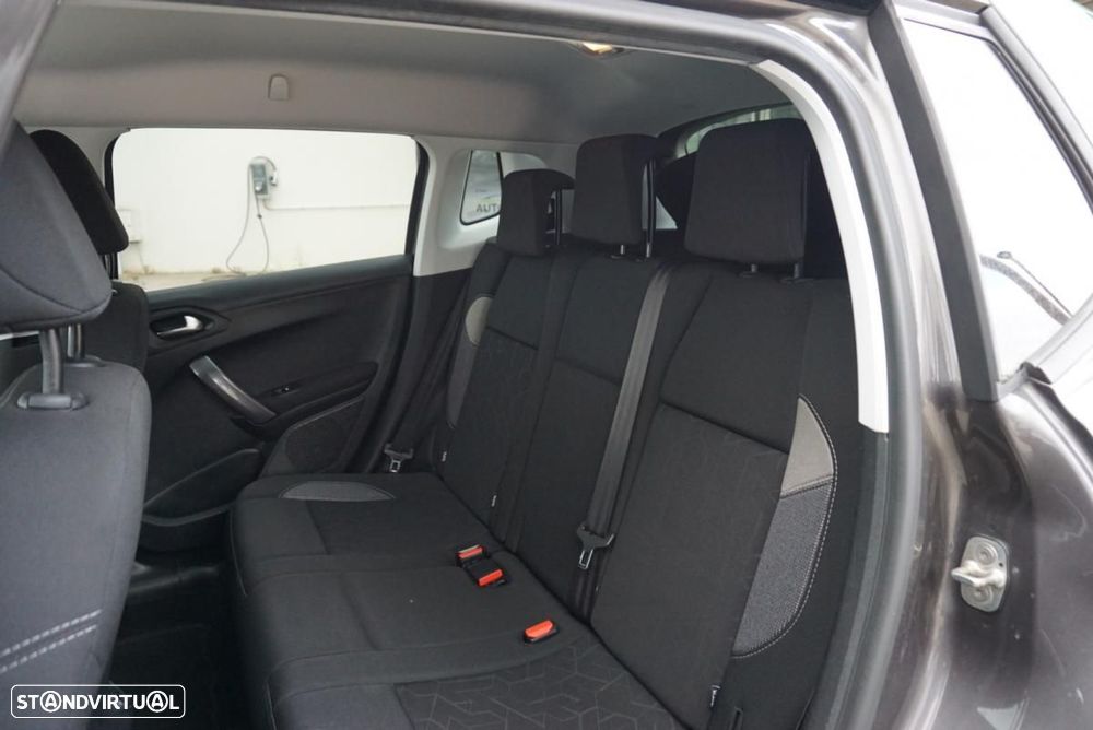 Peugeot 2008 1.6 BlueHDi Allure - 8