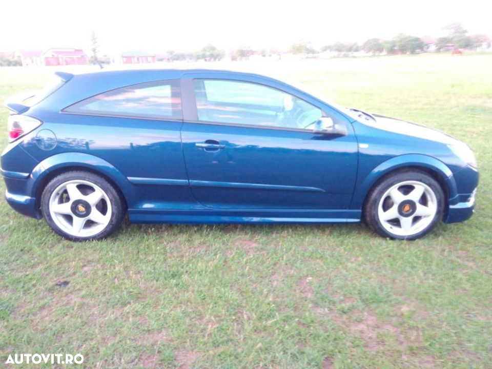 Opel Astra GTC 1.3 CDTI - 5