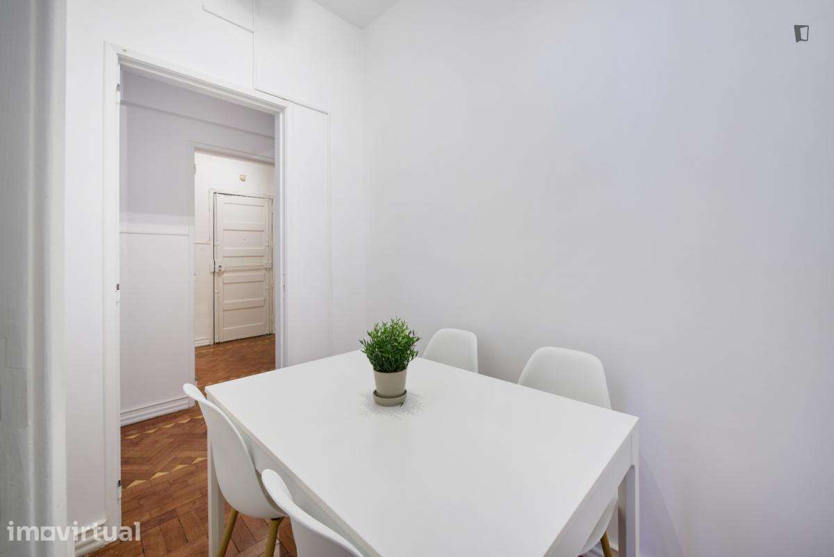 Quarto - localizado em Entrecampos Lisbon - Grande imagem: 3/28