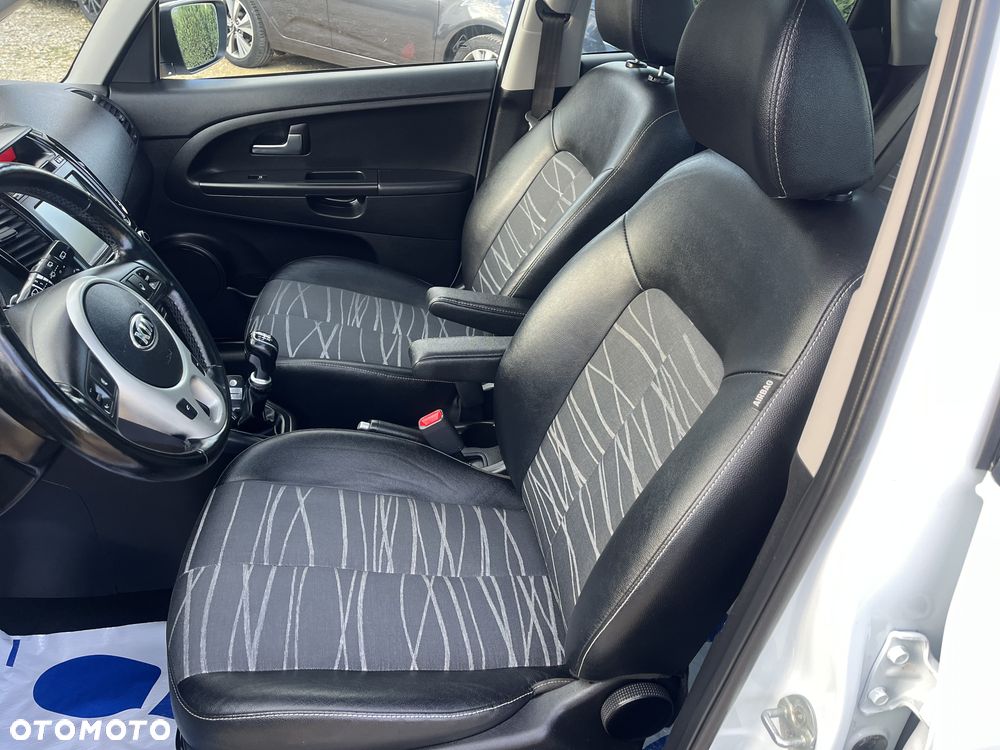 Kia Venga 1.6 CVVT Platinum Edition - 11