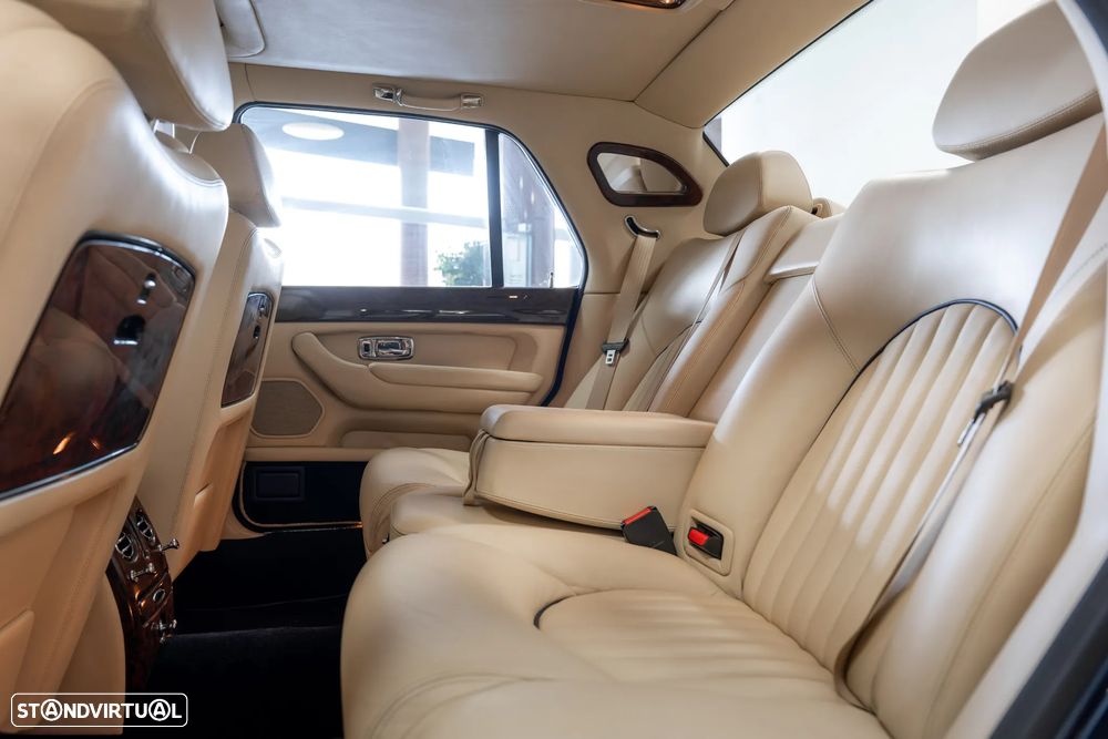 Bentley Arnage Red Label - 18