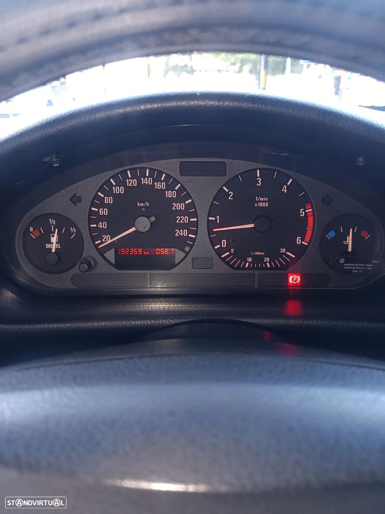 BMW 318 Gran Turismo - 7