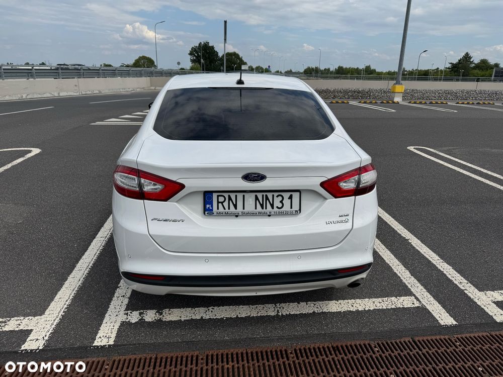 Ford Fusion - 6